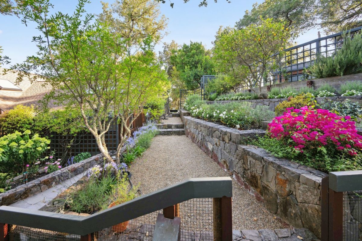 Bart 17 | Woodfield Properties