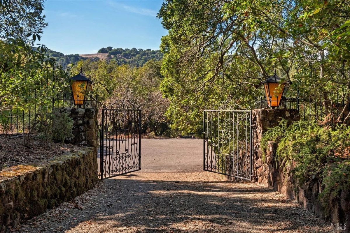 WhiteOak 18 | Woodfield Properties